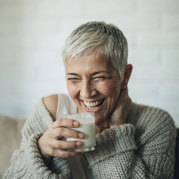 Kensing-at-Vitafoods-2026-Longevity-Takes-Center-Stage-Healthy-woman-cardiovascular-health-milk-glass